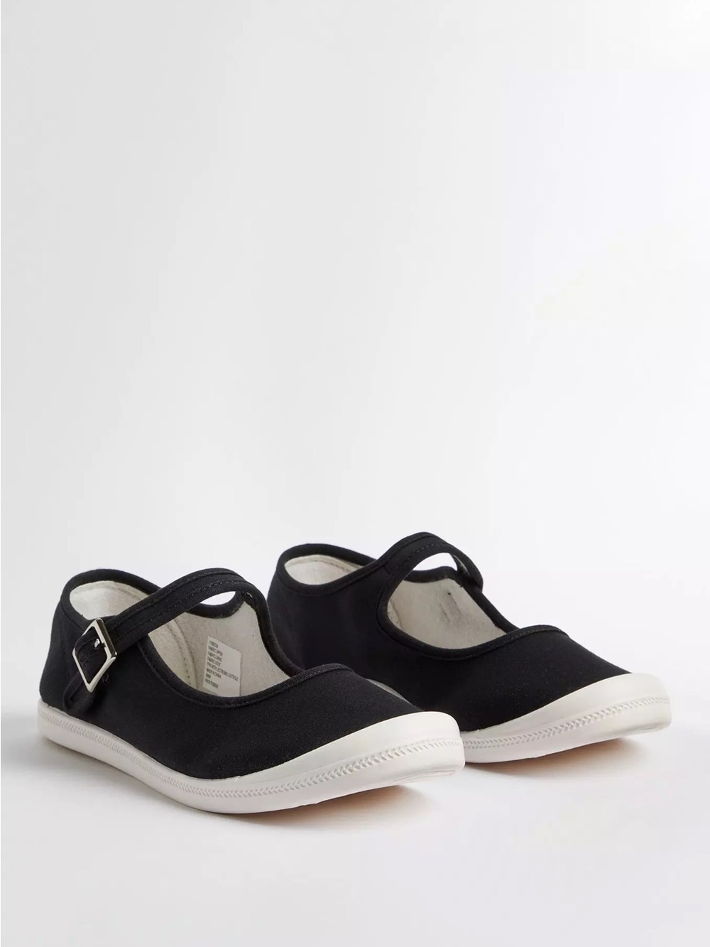 Torrid women’s black/white Mary Jane round toe flat shoes